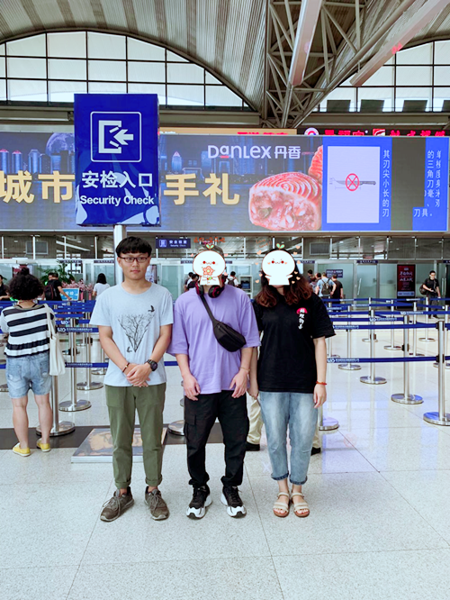 周周有(yǒu)離境——恭喜王先生一家順利抵達澳洲！